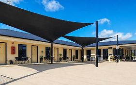Balranald Club Motel